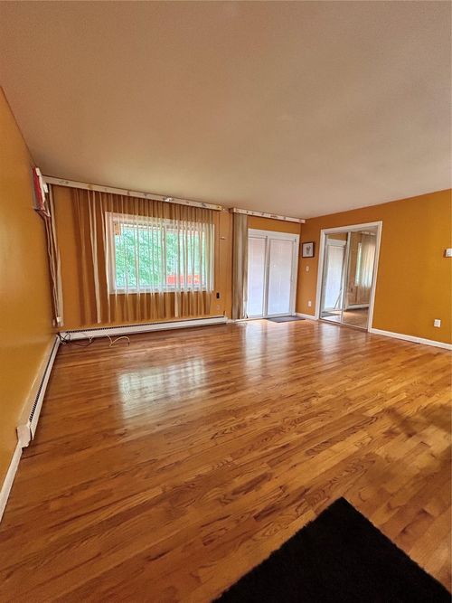 13 James Pl, Kiamesha Lake, NY, 12751-5002 | Card Image