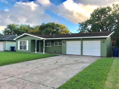 1747 W 10th St, Freeport, TX, 77541-5006 | Card Image