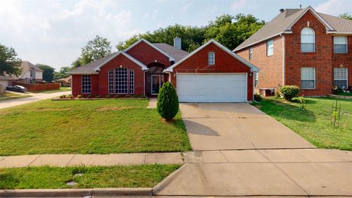 8343 Crystalwood Dr, Dallas, TX, 75249-3023 | Card Image