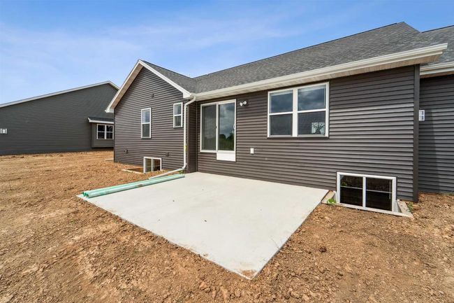 3487 E Rubyred Drive, House other with 5 bedrooms, 3 bathrooms and null parking in APPLETON WI | Image 33