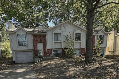 8539-8537-8539 Goddard St, Overland Park, KS, 66214-1637 | Card Image