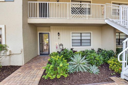 apt-e-18 Westgate Ln, Boynton Beach, FL, 33436-6366 | Card Image