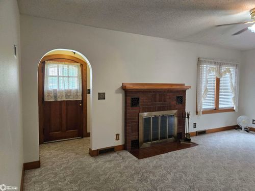 1022 N Monroe Ave, Mason City, IA, 50401-1944 | Card Image