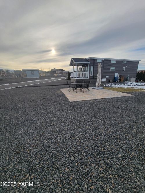 9-1769 Naches Wenas Rd, Selah, WA, 98942-1407 | Card Image