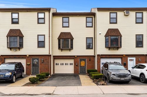 34-34 Whitby St, Boston, MA, 02128-1119 | Card Image
