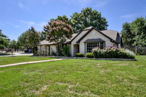 2001 Newcastle Cir, Plano, TX, 75075-3322 | Card Image