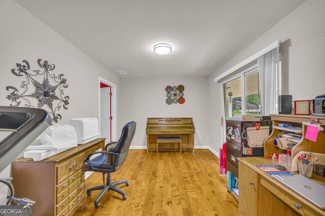 7616 Nicholson Rd, House other with 3 bedrooms, 2 bathrooms and 2 parking in cumming GA | Image 36