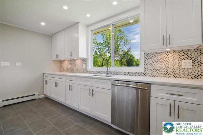 Kitchen | Image 24