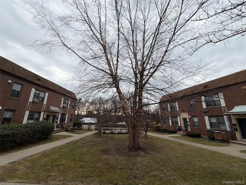 b-71 Park Drive, New York, NY, 11367 | Card Image