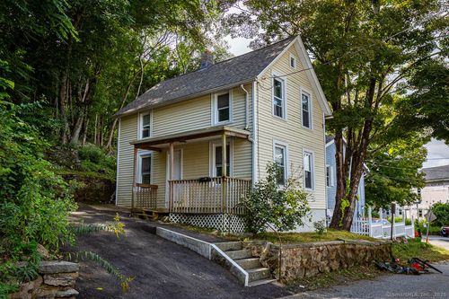 15 Tanner Ave, Norwich, CT, 06360-5928 | Card Image