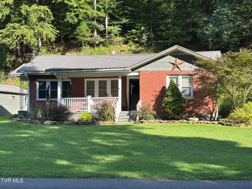 251 Jackson St, Clintwood, VA, 24228-7700 | Card Image
