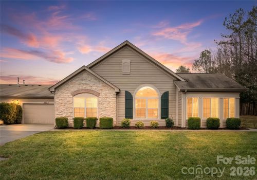 2304 Coltsview Ln, Matthews, NC, 28105-7713 | Card Image