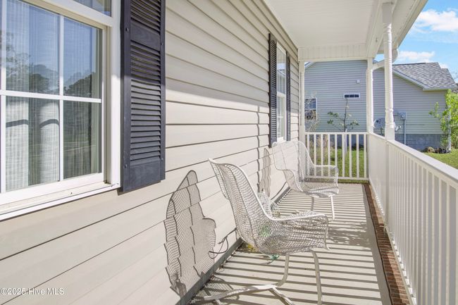 121 Lawndale Ln, House other with 3 bedrooms, 2 bathrooms and 2 parking in Sneads Ferry NC | Image 5