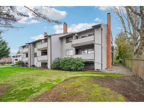 12316 Se 104th Ct, Happy Valley, OR, 97086-7904 | Card Image