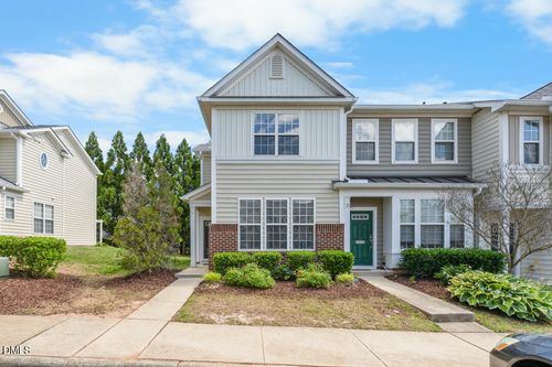 7831 Silverthread Ln, Raleigh, NC, 27617-4716 | Card Image
