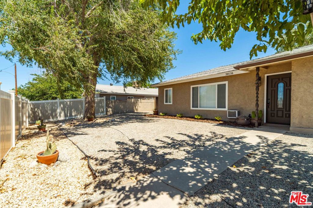 Residential in Palmdale 4