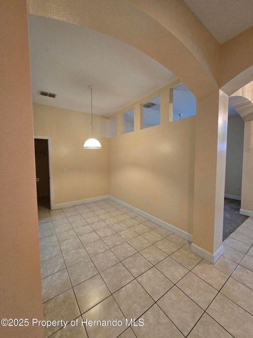 5524 Brackenwood Dr, Spring Hill, FL, 34609-0463 | Card Image