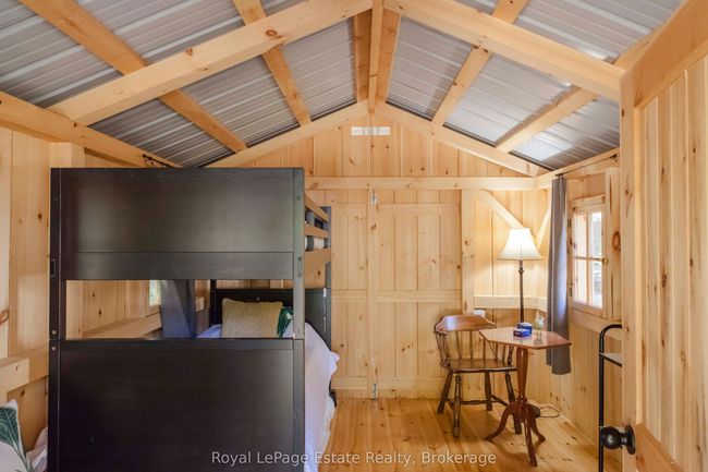 704 York Ave, House other with 3 bedrooms, 1 bathrooms and 6 parking in Sauble Beach ON | Image 33