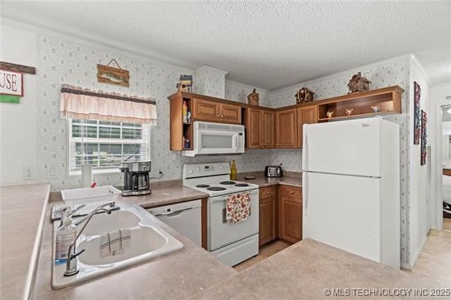2568 Bristow Point Rd, House other with 2 bedrooms, 2 bathrooms and null parking in McAlester OK | Image 8