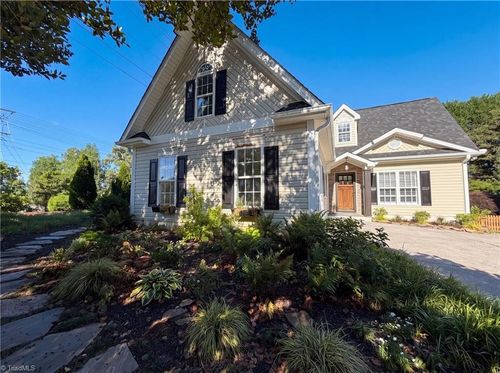 105 Jefferson Forest Ct, Winston Salem, NC, 27106-4788 | Card Image