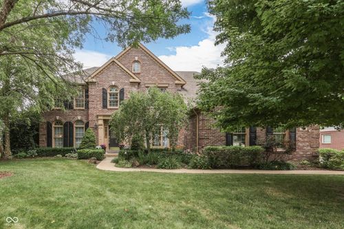 860 Old Eagle Way, Greenwood, IN, 46143-7227 | Card Image