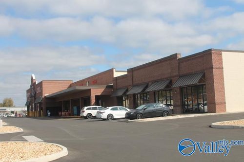 1015 Gault Ave S, Fort Payne, AL, 35967-4903 | Card Image