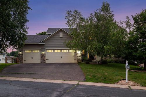 19925 English Ct, Farmington, MN, 55024-8428 | Card Image