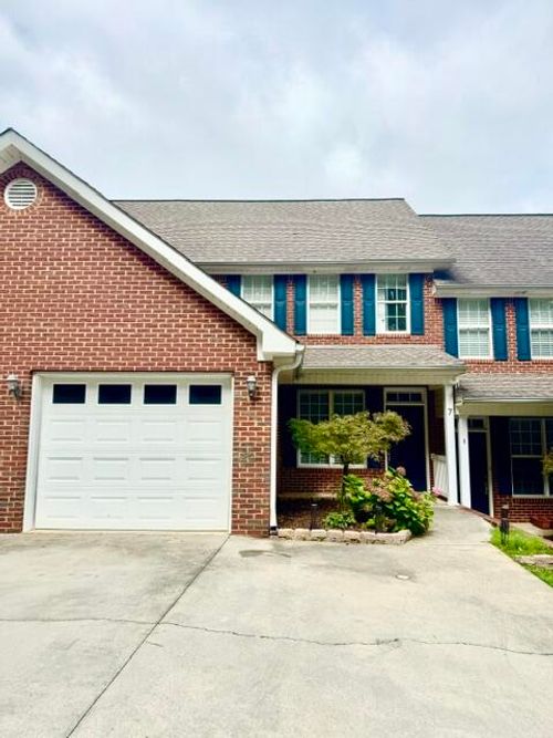 1506 Summer Gate Way, Dalton, GA, 30720-5384 | Card Image