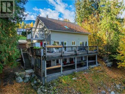 565 Harkness Ave, House other with 3 bedrooms, 3 bathrooms and null parking in Kaslo BC | Image 3