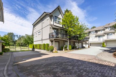 32 - 6736 Southpoint Dr, Townhouse with 3 bedrooms, 2 bathrooms and 1 parking in Burnaby BC | Image 3