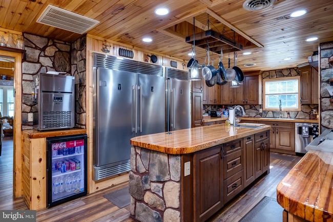 528 Ellis Dr, House other with 3 bedrooms, 3 bathrooms and null parking in LURAY VA | Image 5