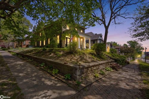 520 Columbia St, Burlington, IA, 52601-5116 | Card Image