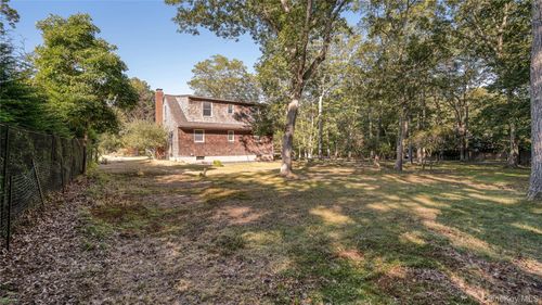 158 Woodbine Dr, East Hampton, NY, 11937-1761 | Card Image