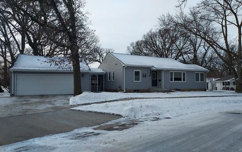 905 12th Ave N, Fort Dodge, IA, 50501-2529 | Card Image