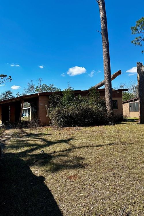 205 Susan St, PERRY, FL, 32348-4219 | Card Image