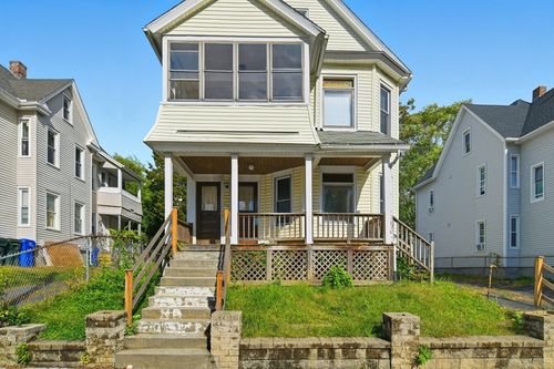 20 Webster St, Springfield, MA, 01104-3713 | Card Image