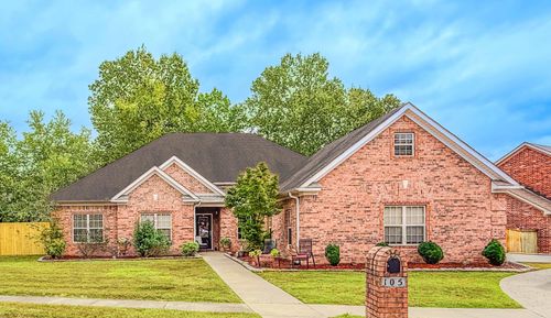 105 Valderrama Dr, Benton, AR, 72015-8971 | Card Image