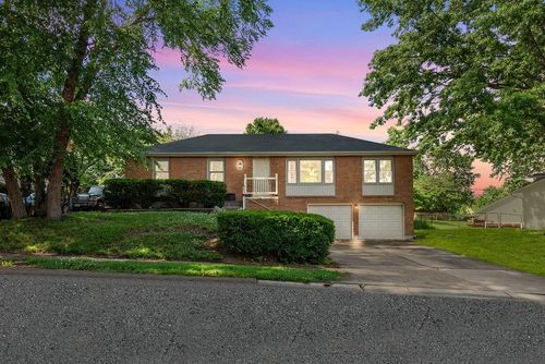 14224 E 36th St S, Independence, MO, 64055-3467 | Card Image