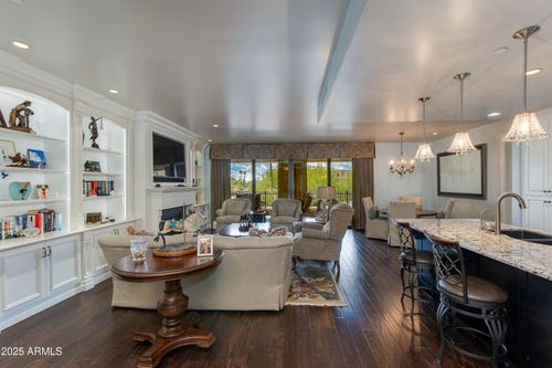 208-7181 E Camelback Rd, Scottsdale, AZ, 85251-1279 | Card Image