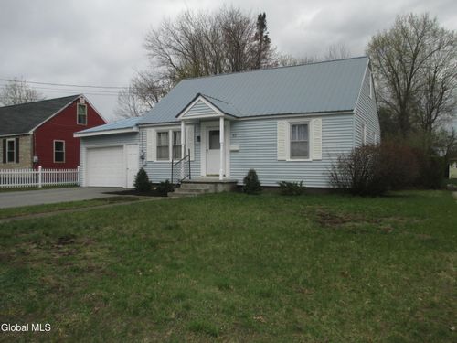 91 3rd Street, Glens Falls, NY, 12801 | Card Image