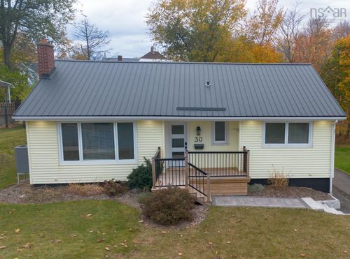 30 South St, Truro, NS, B2N4C1 | Card Image