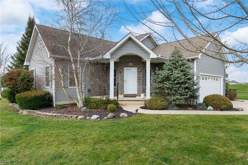 607 Rundle St, Lagrange, OH, 44050-8913 | Card Image