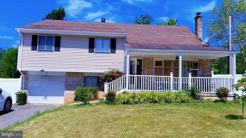 511 E Harrison St, EMMAUS, PA, 18049-3036 | Card Image
