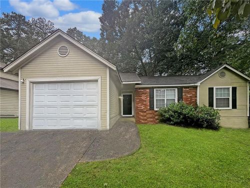10305 Wisteria Ln, Jonesboro, GA, 30238-6589 | Card Image