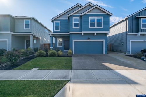 2275 Halter Dr, Woodburn, OR, 97071-6001 | Card Image