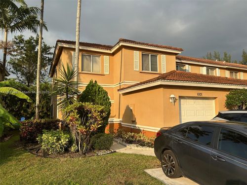 6101 United St, West Palm Beach, FL, 33411-6411 | Card Image