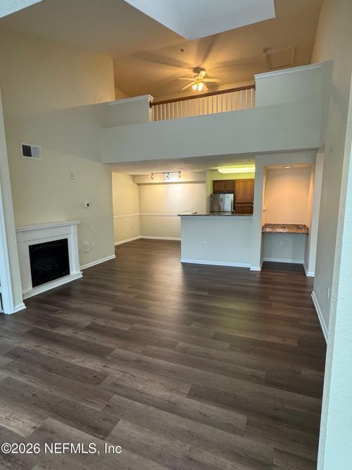 1727-8550 Touchton Rd, JACKSONVILLE, FL, 32216-1153 | Card Image