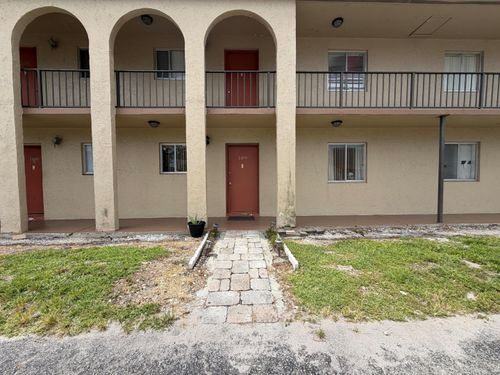 109-6112 Forest Hill Blvd, West Palm Beach, FL, 33415-5447 | Card Image