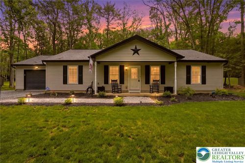 165 Mccool Ln, Lehighton, PA, 18235-6016 | Card Image
