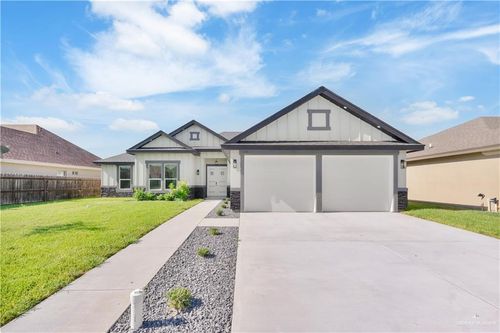 411 Thornwood Loop, Rio Grande City, TX, 78582-6815 | Card Image